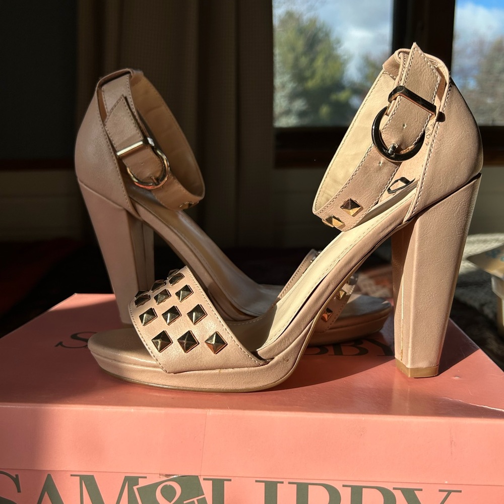 Sam & Libby studded heels